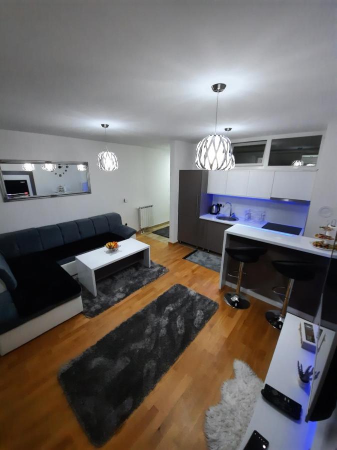 Apartman Bulevar Sarajevo - Free Parking Exterior photo